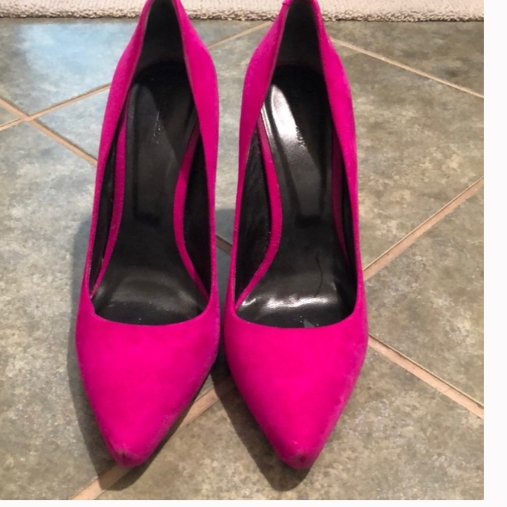 Rachel Roy Gardner Magenta Heels size 10